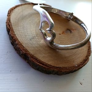 Silver heart hands bracelet